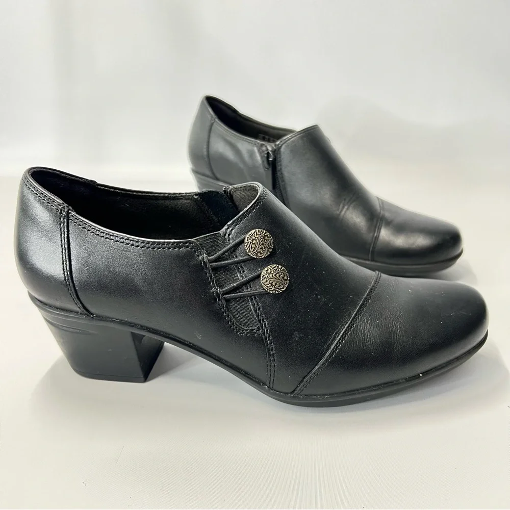 CLARKS Size Women's Emslie Warren Slip-On Loafer